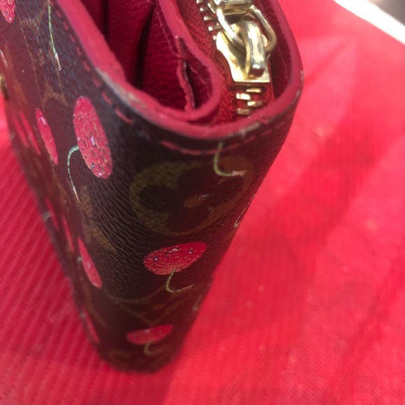 Authentic Louis Vuitton Limited Edition Monogram Cherry wallet - Picture 6 of 16